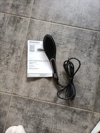 Brosse coiffante lissante