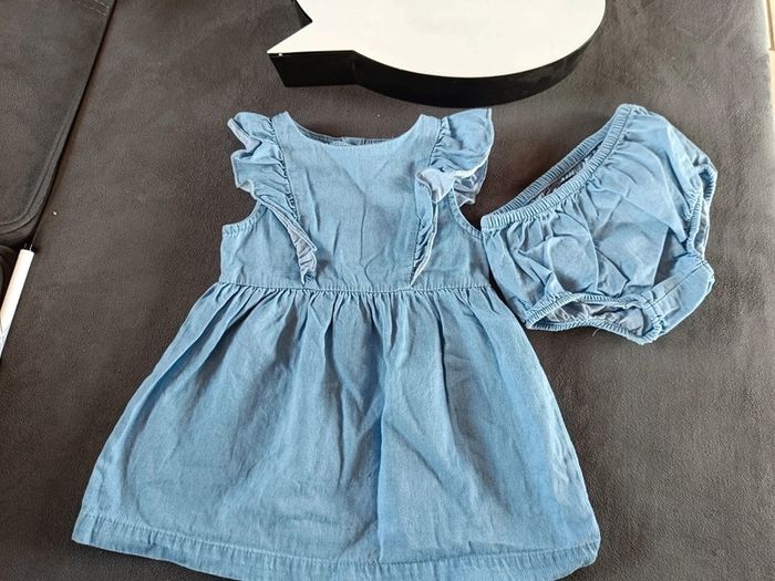 Robe été style jeans + boomer assorti Fille 9 mois Kiabi 100% coton - photo numéro 2