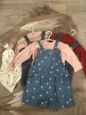 Lot tenues / ensembles bébé fille