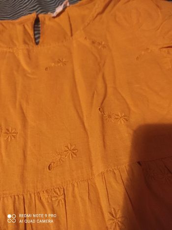 Magnifique robe fleurs brodées 🥰