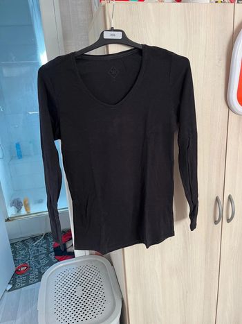TEE shirt manche longues