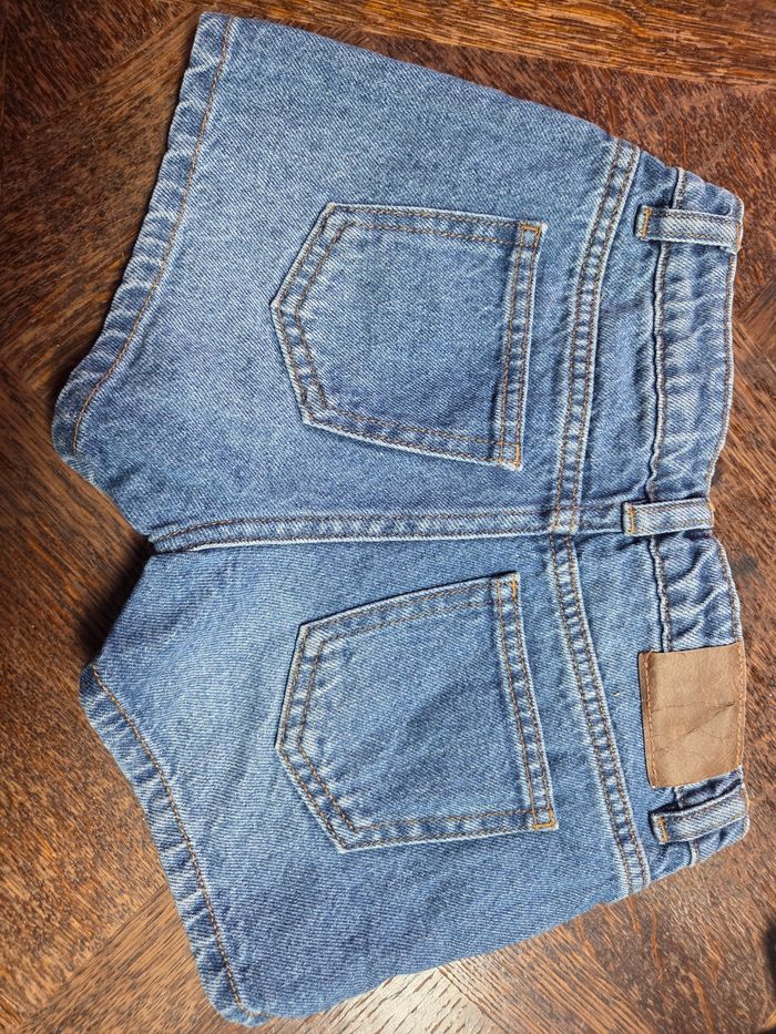 Short 8 ans - photo numéro 2