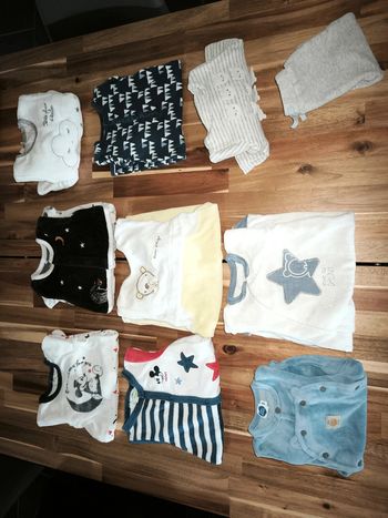 Lot de vêtements garçon