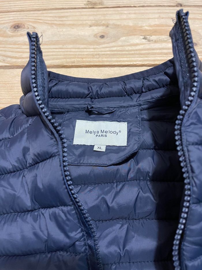 Doudoune sans manche 14 ans neuve. - photo numéro 3