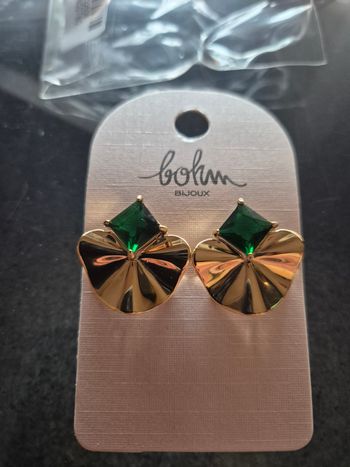 Boucle d'oreille 