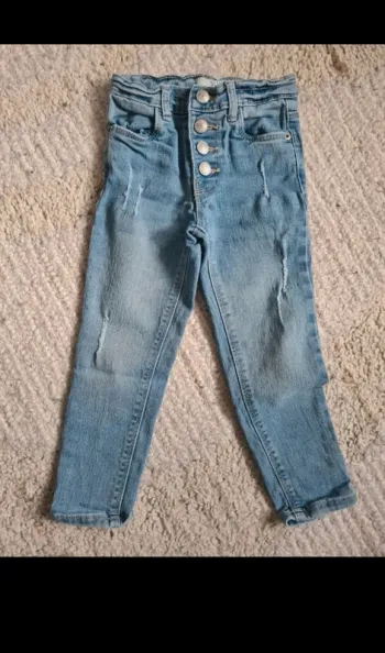 Jean skinny 4 ans kiabi neuf