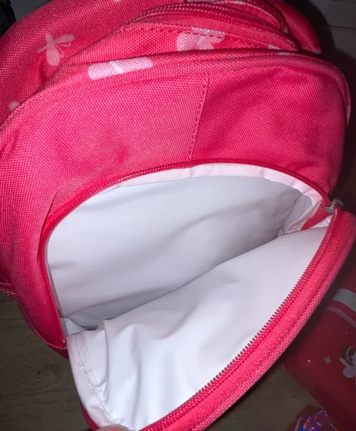 Lot sac à dos + boîte + trousse + gomme Little Lovely - photo numéro 5