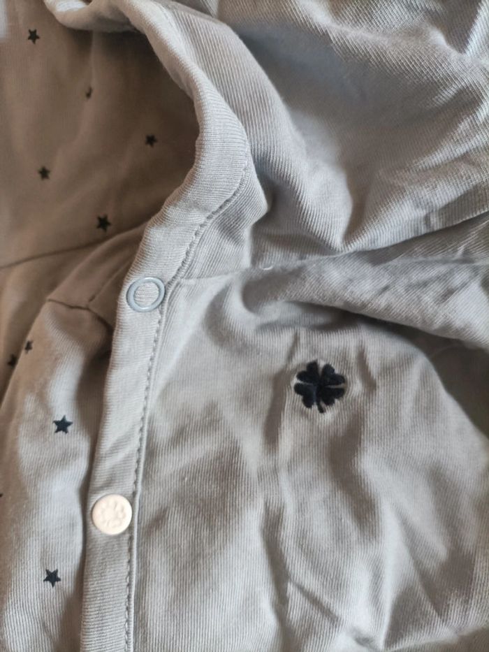 Veste réversible bleu étoilé / trèfle – 6 à 9 mois - photo numéro 3