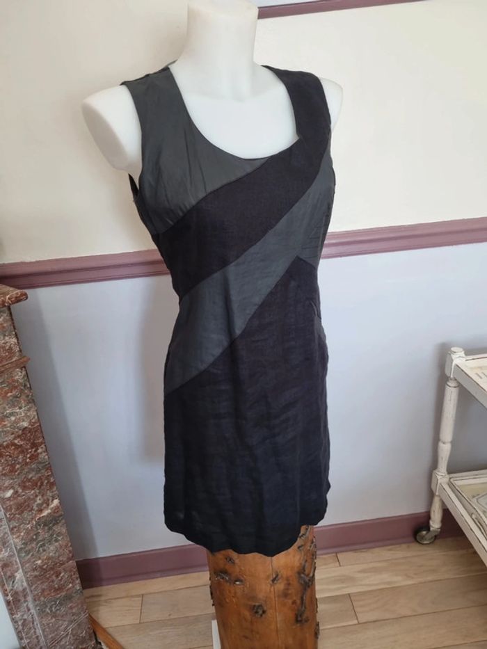 Robe noir lin et coton enduit 38