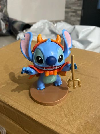 Figurine disney stitch
