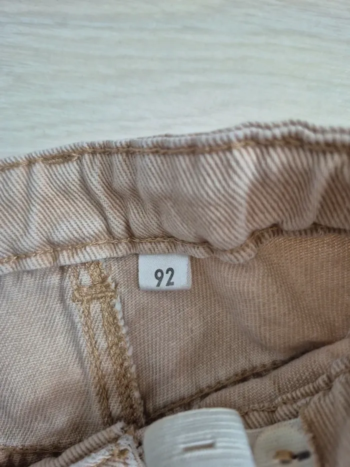 Pantalon beige garçon - photo numéro 2