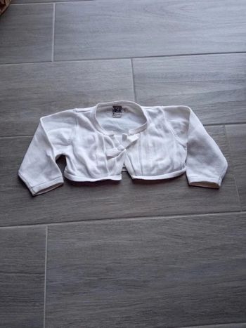 Boléro gilet blanc TAO 9 mois 71 cm
