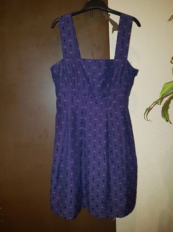 Robe violette a pois