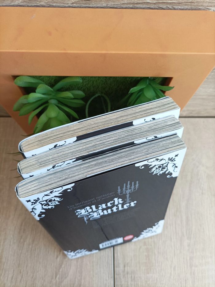Lot de 3 manga Black Butler n° 1 à 3 - photo numéro 3