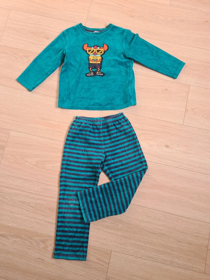 Pyjama du pareil au même 5 ans - photo numéro 2