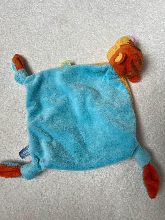 Doudou plat Tigrou Disney Baby - photo numéro 3