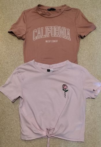 2 tops courts femme