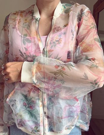 Veste bomber transparente fleurie Stradivarius – Taille S