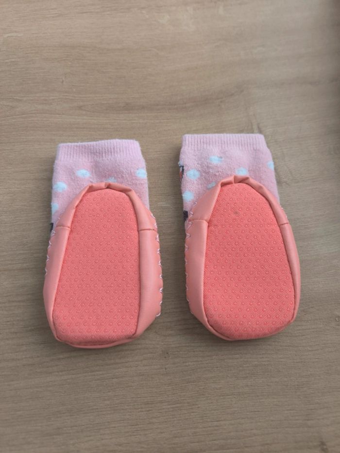 Chaussons Minnie 19/22 - photo numéro 2