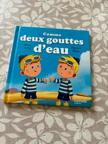 Comme deux gouttes d’eau 📚