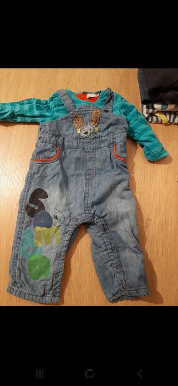 Ensemble salopette t-shirt manches longues taille 12 mois