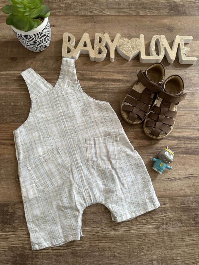 - Salopette short Sucre d’orge - 12 mois - Très bon état - photo numéro 2