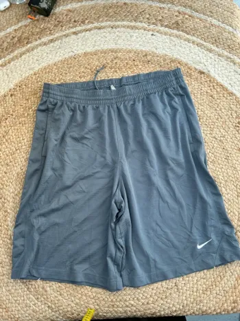 Short Homme Nike Gris | Taille XL | Très Bon État | Sport Casual Streetwear | R5