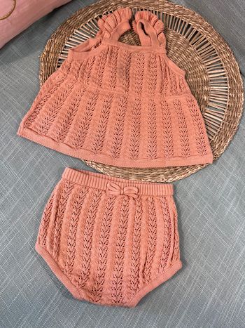 Ensemble en maille taille 9 mois