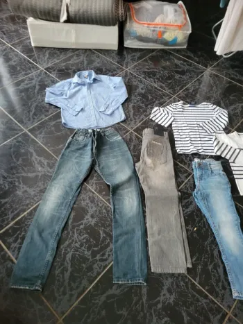 Lot vêtements 8 et  10 ans