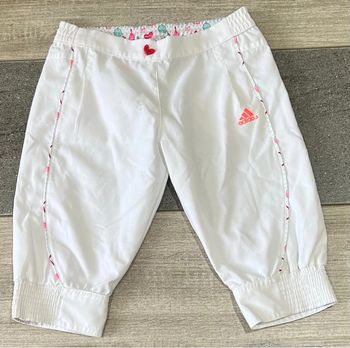 Pantacourt adidas 2/3 ans comme neuf