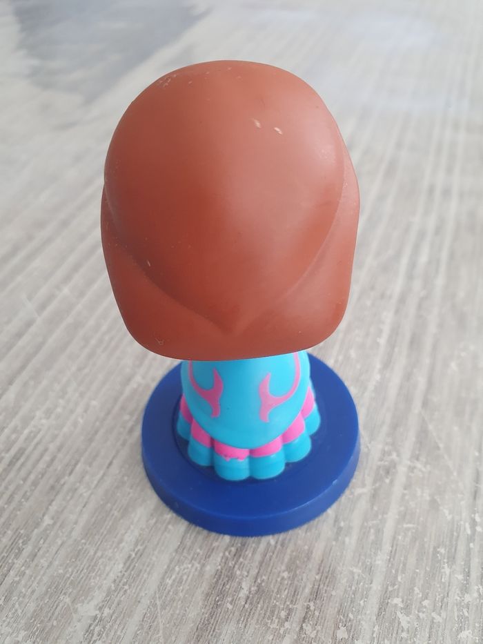 Figurine audiocontes hachette le bal des douze princesses - photo numéro 3