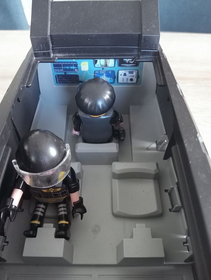 Playmobil 9360 Camion des policiers d élites - photo numéro 6