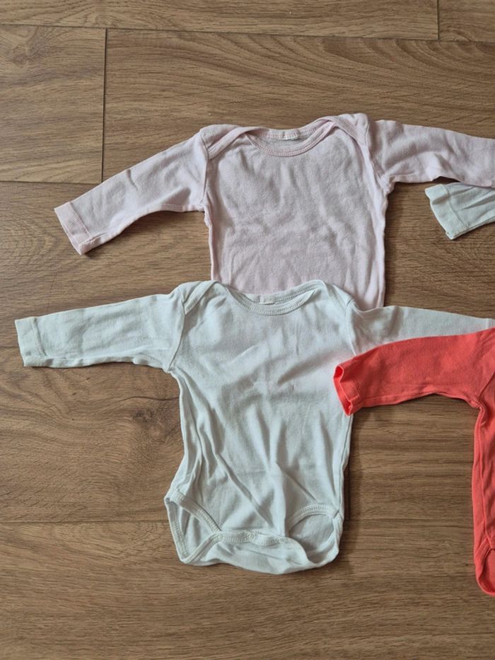 Lot de 6 bodys 3 mois - photo numéro 3