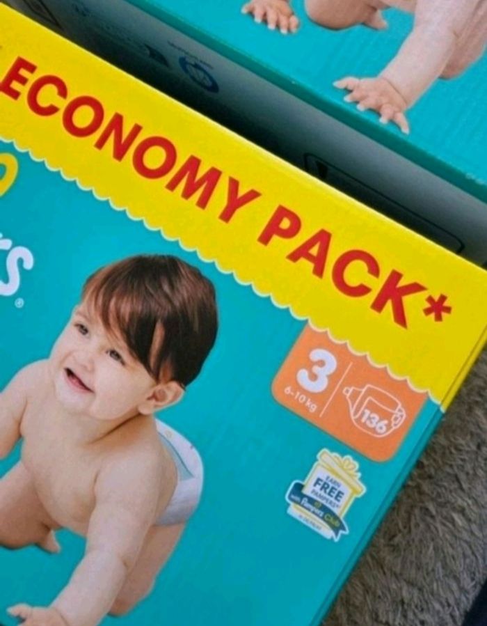 Lot entier, 2 pack de 135 couches = 272 couches Couche pampers pamper baby dry méga pack maci économie économy pas chere harmonie pant - photo numéro 4