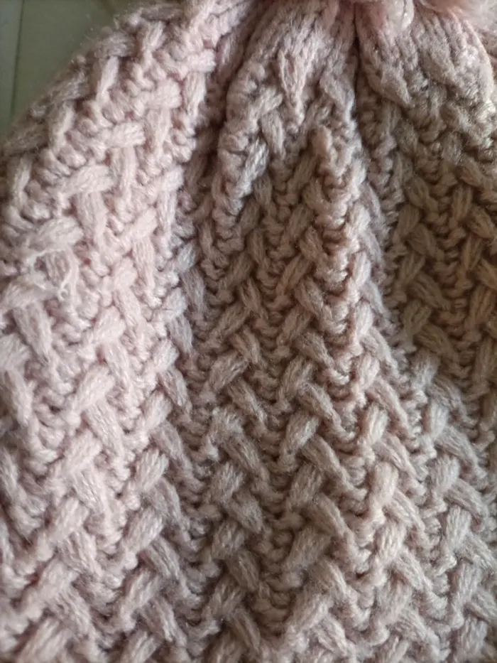 Joli bonnet rose Kiabi 8 ans - photo numéro 2