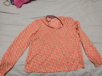 Blouse orange motifs asimétriques