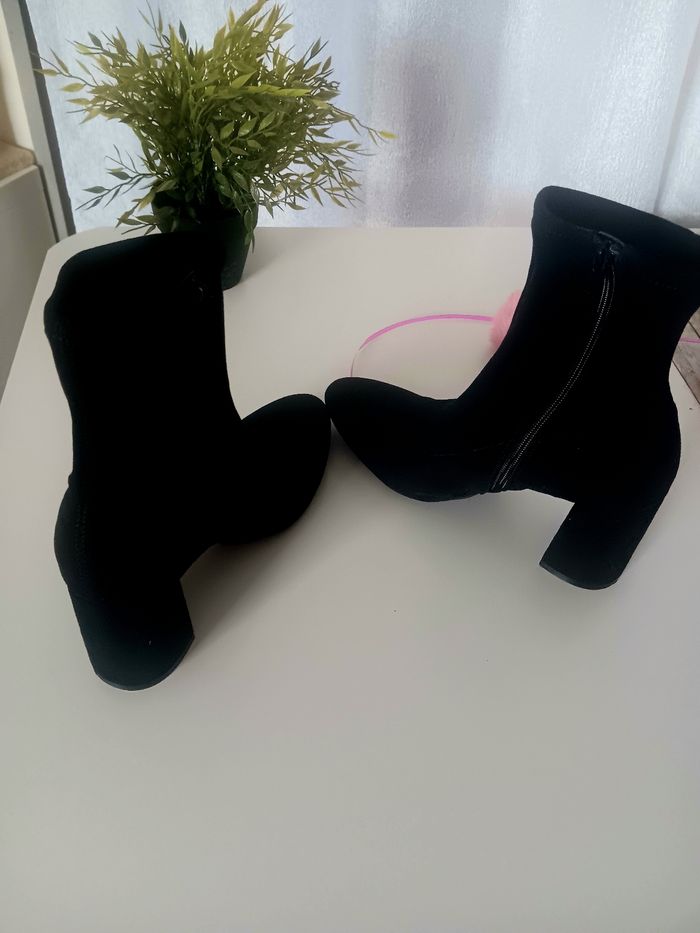 Bottines noir velour taille 40.5 - photo numéro 4
