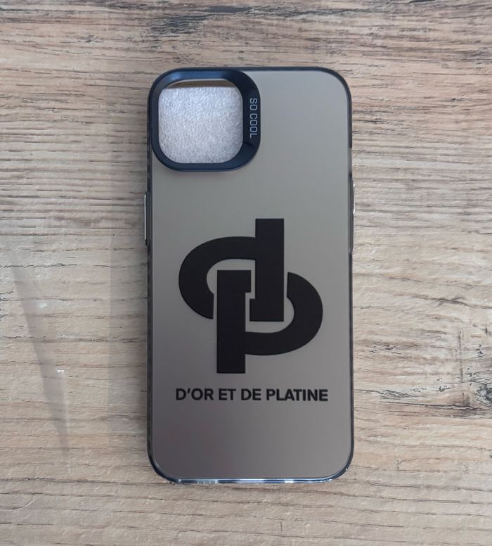 Coque téléphone 📱 iPhone JUL d’or et de platine