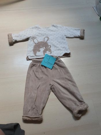 Pyjama deux pièces 9 mois
