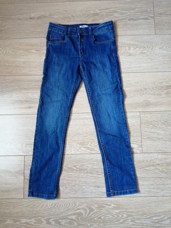 Jean neuf 10 ans garçon