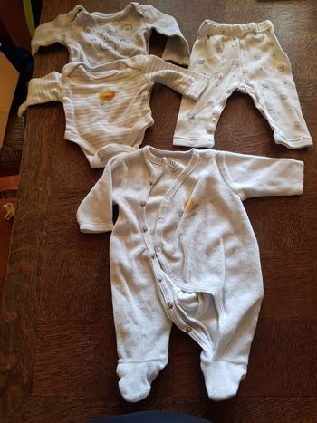 Bodies, pyjama et leggins