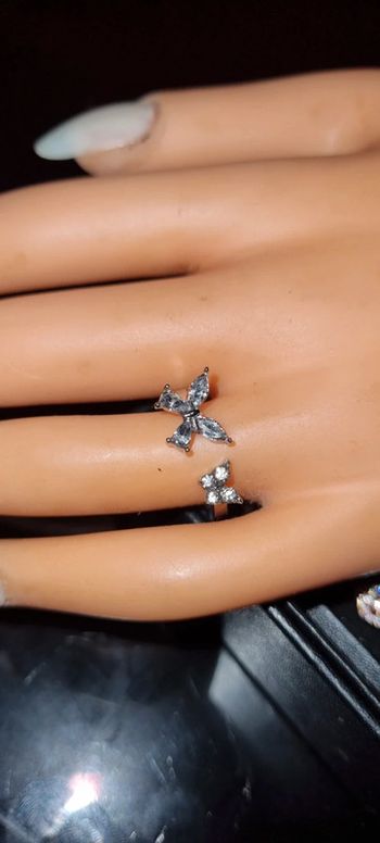 Bague de papillons