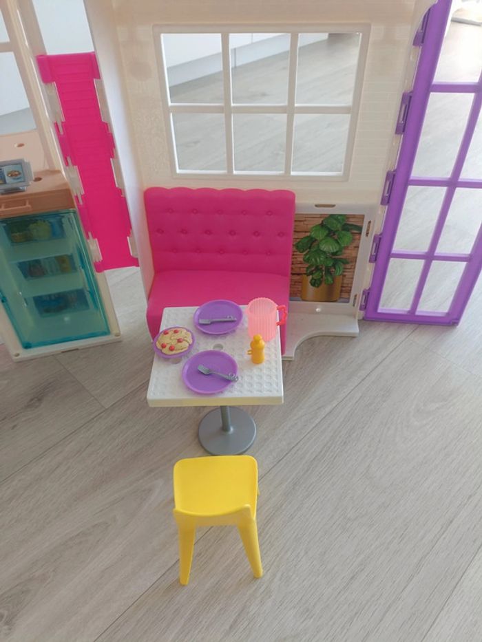 Restaurant. barbie transportable - photo numéro 3