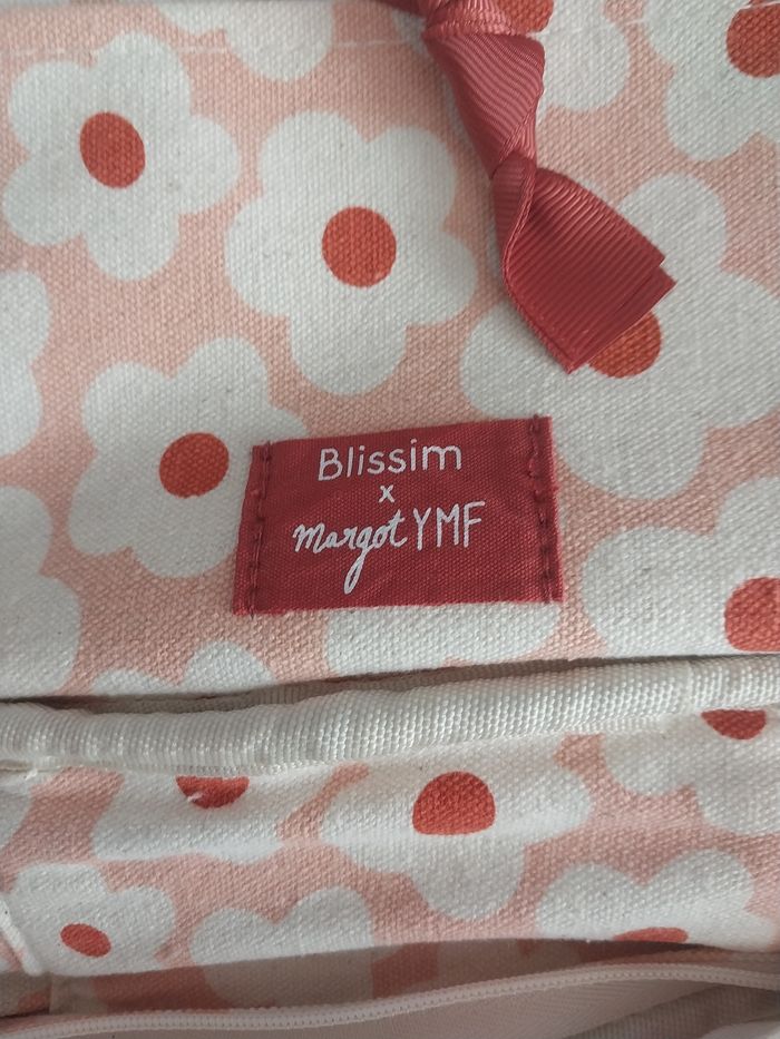 Trousse de toilette / Vanity Blissim x Margot YMF – édition limitée fleurs - photo numéro 6
