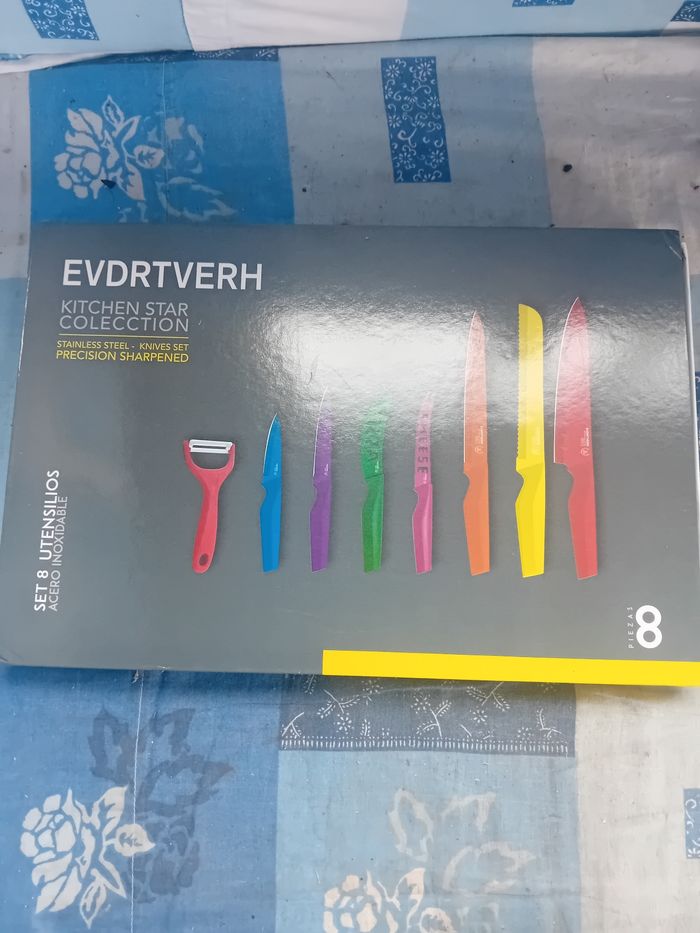 Coffret 8 ustensiles neuf - photo numéro 2