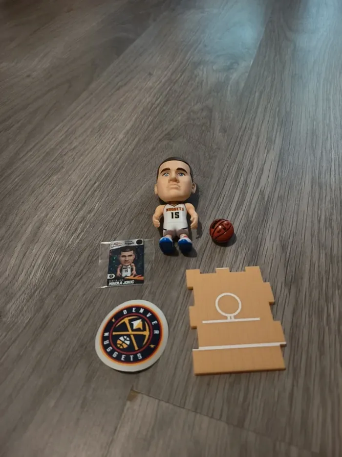 Figurine Nikola Jokic neuf - Zuru NBA Ballers - photo numéro 2