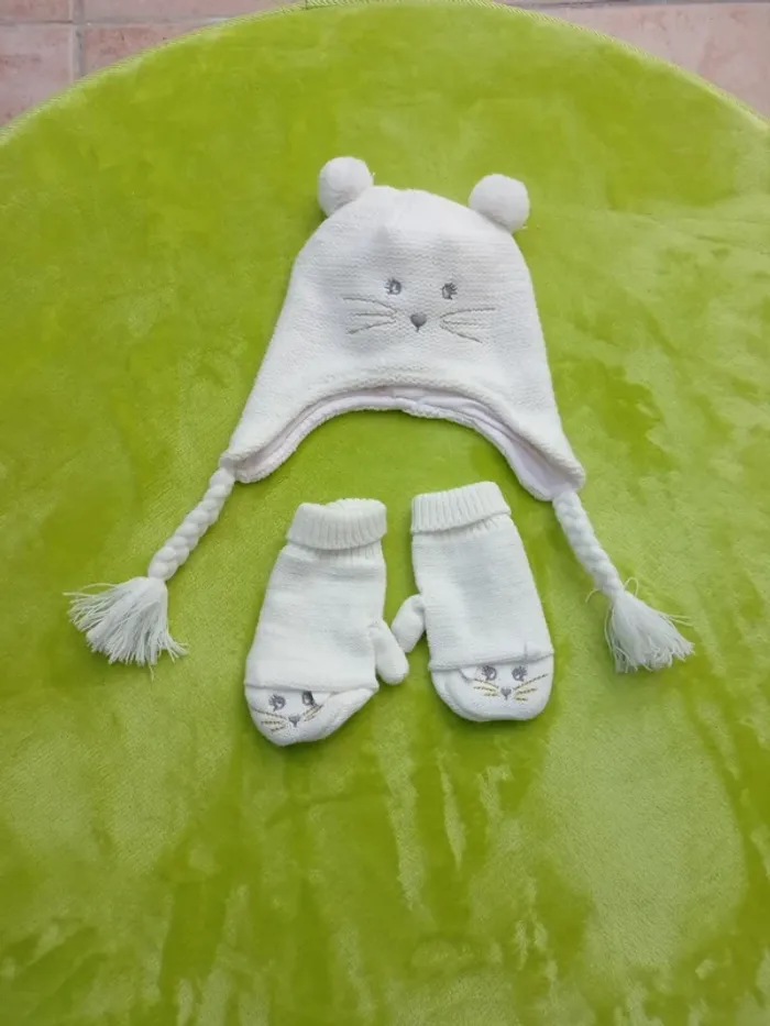 Ensemble beige Kiabi taille 18 mois / 2 ans