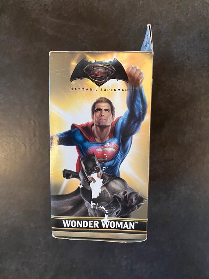 Figurine Batman Vs Superman - Wonder Woman (ref 22527) Gal Gadot - DC Comics Schleich kenner hasbro - photo numéro 2