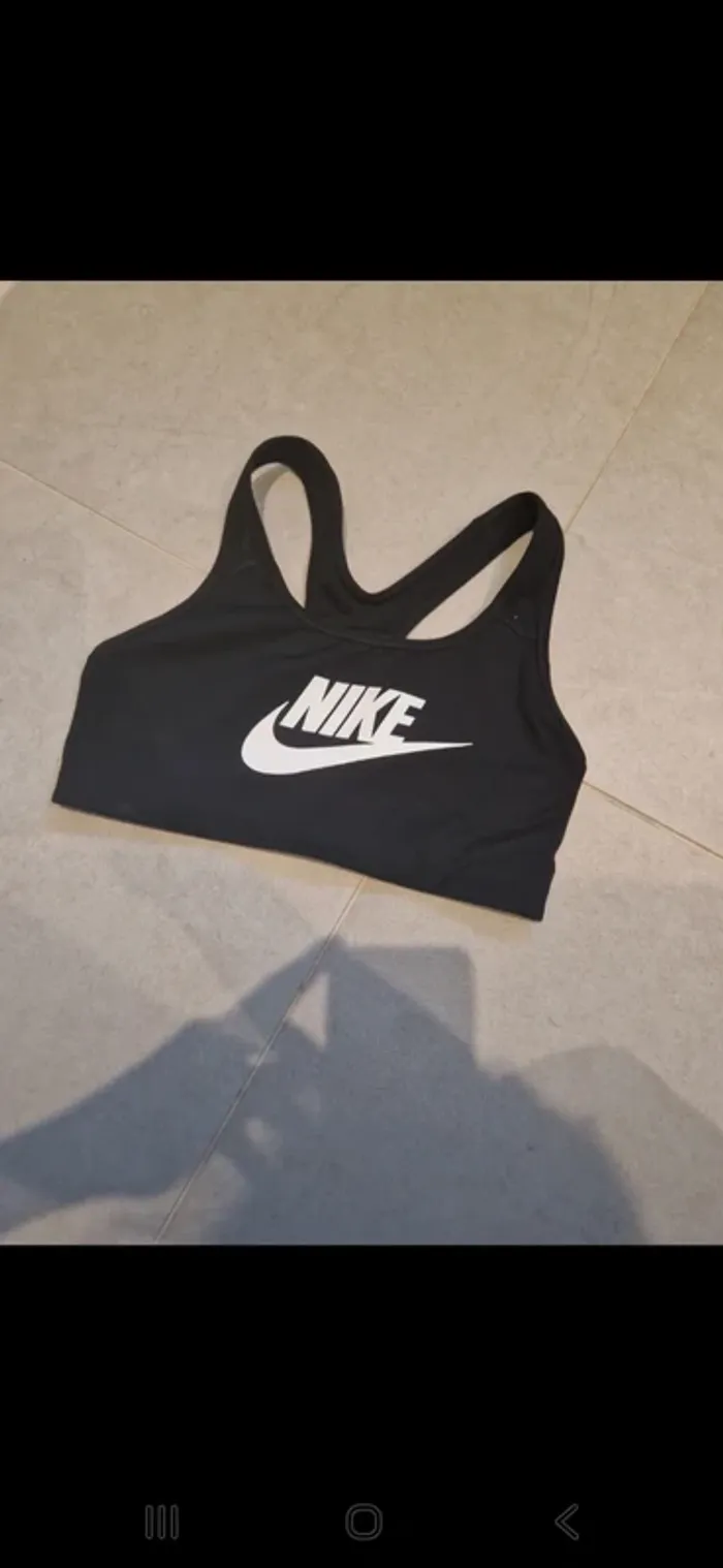 Brassiere nike taille s / 85b ou 85c neuf sans étiquette - photo numéro 2