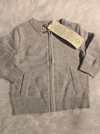 Neuf  (non porté) 🏷💙🤩😍gilet zippé mi saison 3 mois garçon 🤩😍💙💙